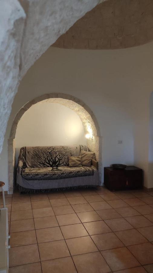 Trulli Di Zia Tata Guest House Locorotondo Bagian luar foto