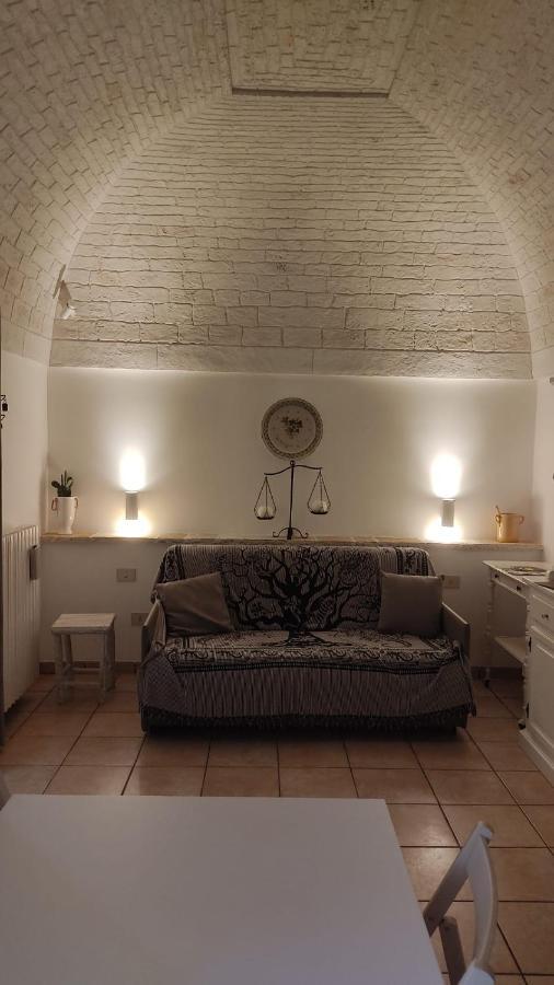 Trulli Di Zia Tata Guest House Locorotondo Bagian luar foto