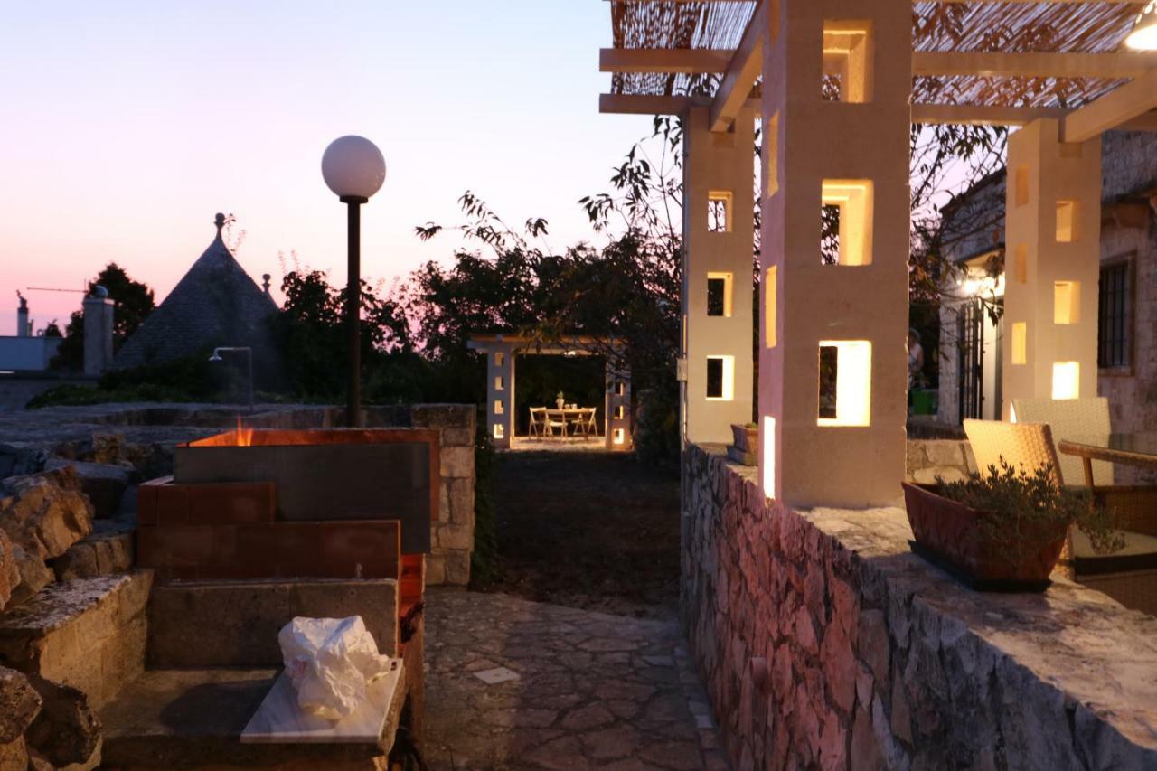 Trulli Di Zia Tata Guest House Locorotondo Bagian luar foto